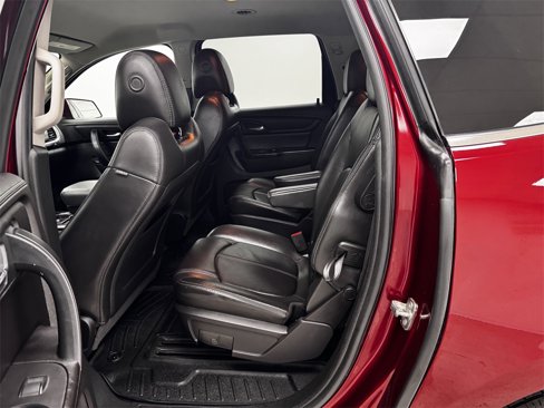 Used 2017 Chevrolet Traverse LT image 12