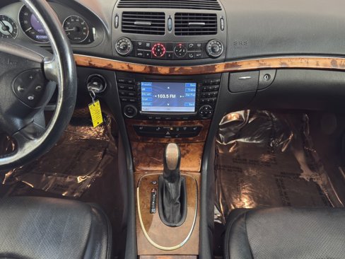 Used 2004 Mercedes-Benz E 320 Sedan image 18