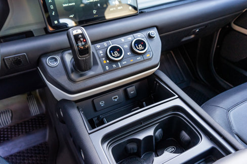 Used 2021 Land Rover Defender 110 X-Dynamic HSE image 28