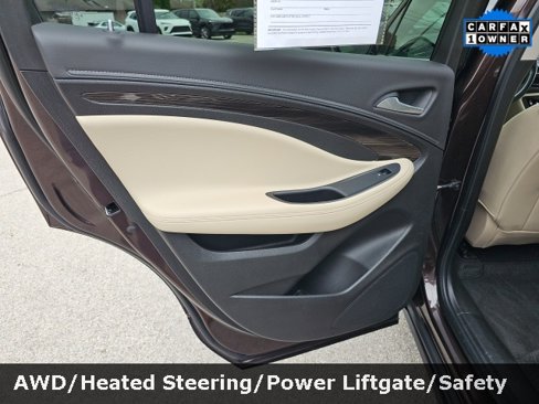 Used 2020 Buick Envision Essence image 30