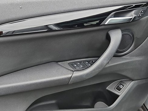Used 2019 BMW X1 xDrive28i w/ Convenience Package image 12