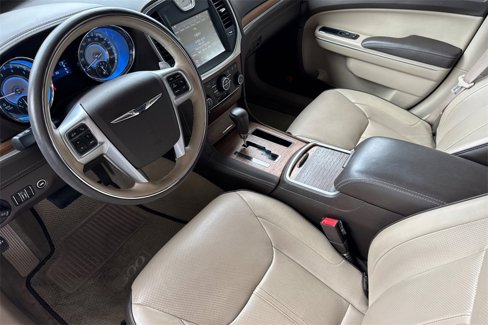 Used 2013 Chrysler 300 C Luxury Series w/ Beats Audio Group image 4