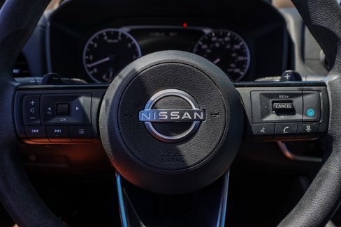 Used 2023 Nissan Rogue SV image 25