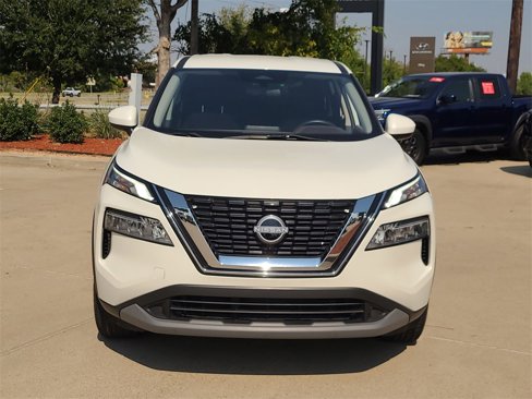 Used 2023 Nissan Rogue SV image 5