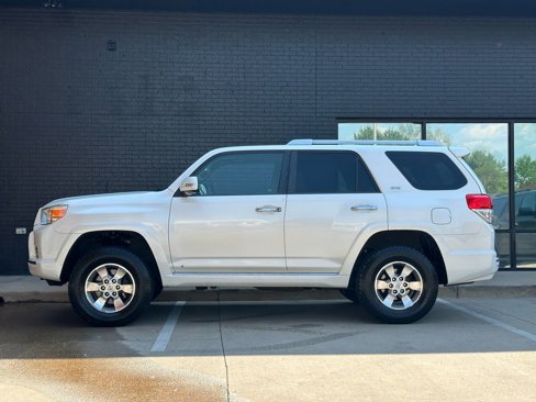 Used 2010 Toyota 4Runner SR5 image 14