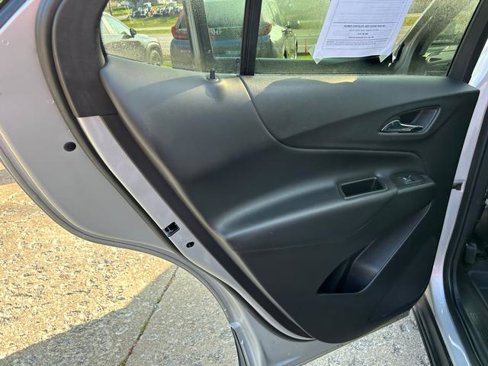 Used 2022 Chevrolet Equinox LT image 9