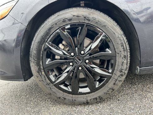 Used 2023 Chevrolet Malibu LT image 12