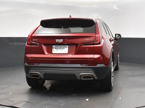 Used 2021 Cadillac XT4 Premium Luxury image 7