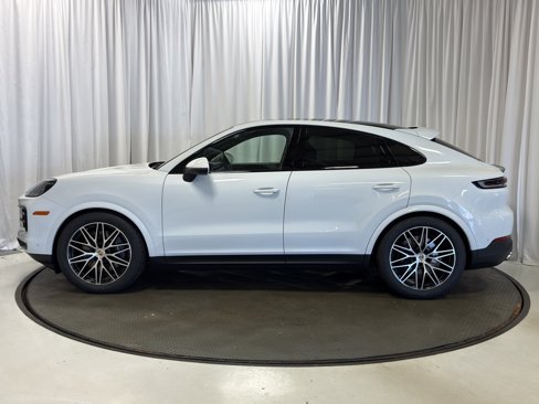 New 2026 Porsche Cayenne Coupe image 2