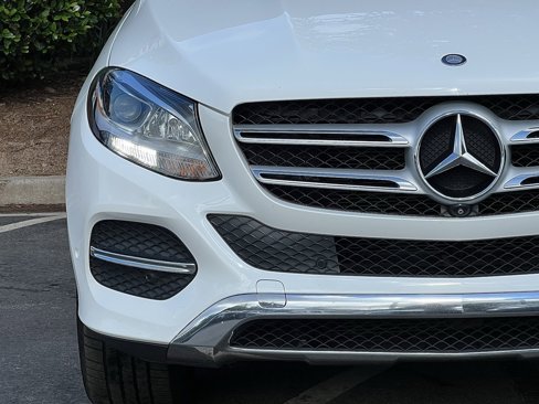 Used 2017 Mercedes-Benz GLE 350 4MATIC image 4