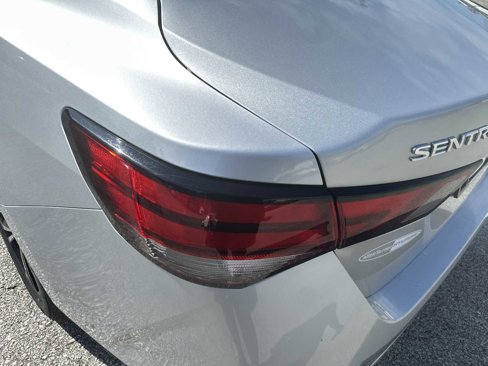 Used 2023 Nissan Sentra SV image 11