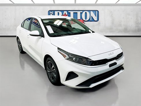 Used 2024 Kia Forte LXS image 1