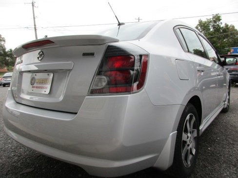 Used 2012 Nissan Sentra 2.0 SR w/ Special Edition Pkg image 8
