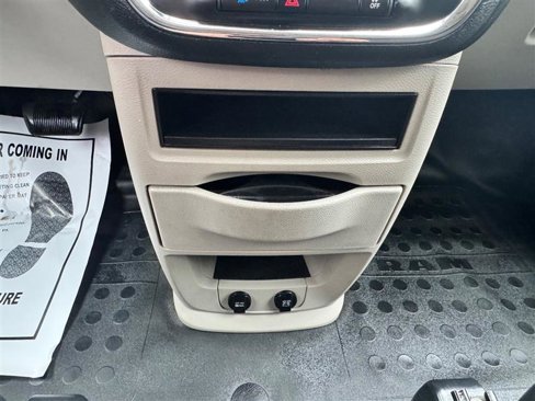 Used 2012 RAM C/V image 40