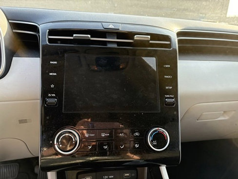 Certified 2024 Hyundai Tucson SE image 10