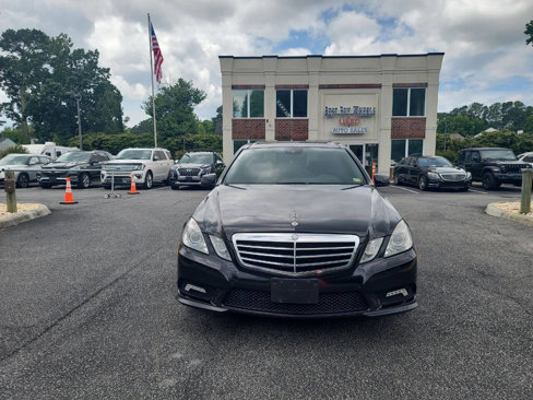 Used 2011 Mercedes-Benz E 550 Sedan image 2