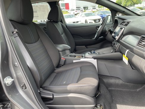 Certified 2024 Nissan Leaf S image 29