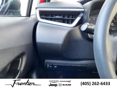 Used 2023 Toyota Corolla LE image 21