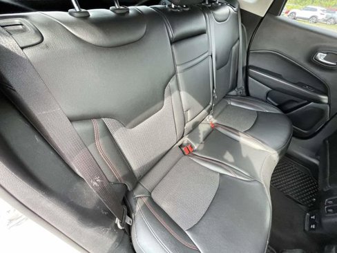 Used 2019 Jeep Compass Trailhawk image 29