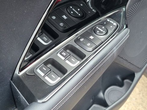 Used 2020 Kia Niro Touring image 21