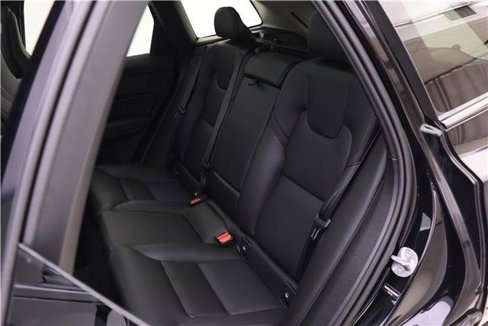 Certified 2025 Volvo XC60 B5 Core w/ Protection Package Premier image 14