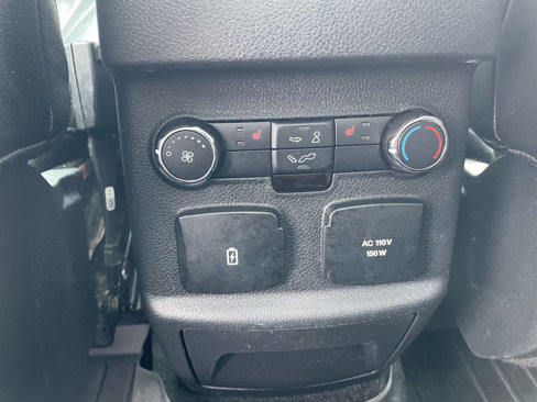 Used 2016 Ford Explorer Limited w/ Equipment Group 301A image 5