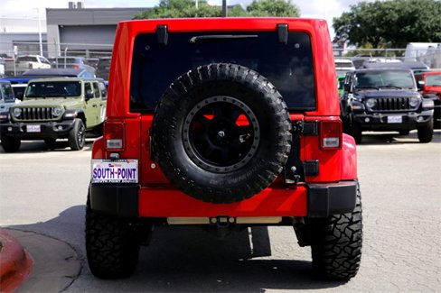 Used 2016 Jeep Wrangler Unlimited Sahara w/ Connectivity Group image 6