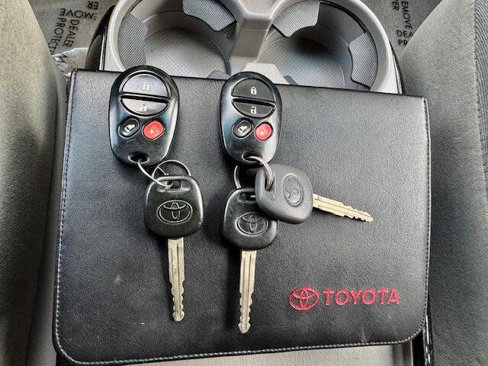 Used 2005 Toyota Sienna LE image 10