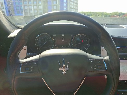 Used 2022 Maserati Quattroporte Modena Q4 image 22