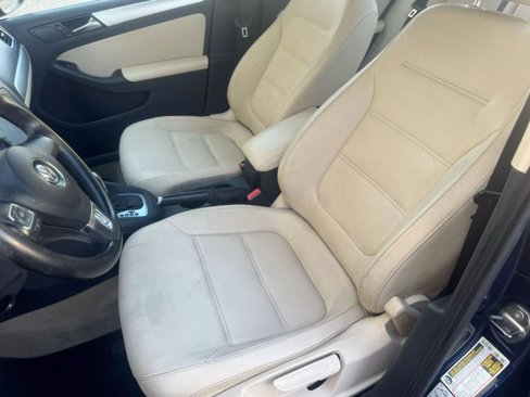 Used 2011 Volkswagen Jetta TDI image 12
