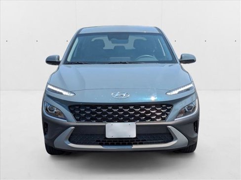 Used 2022 Hyundai Kona SE image 2