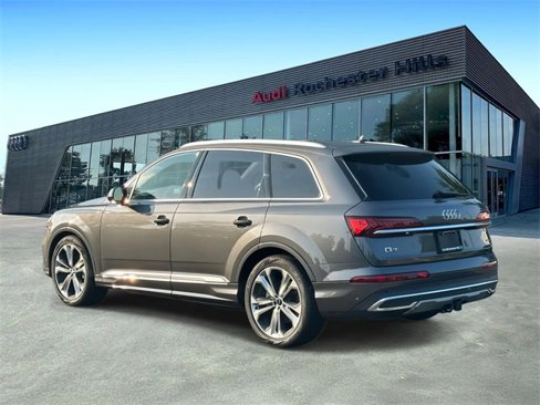 Used 2021 Audi Q7 3.0T Prestige w/ Prestige Package image 4