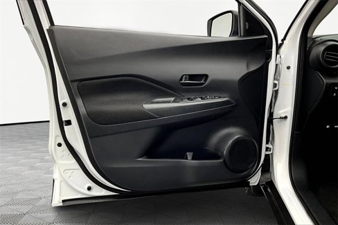 Used 2024 Nissan Kicks S image 23