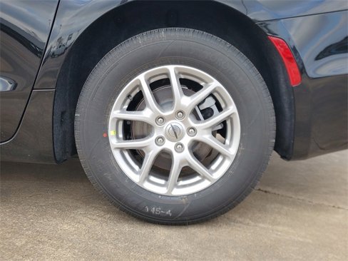 New 2025 Chrysler Pacifica Select image 8