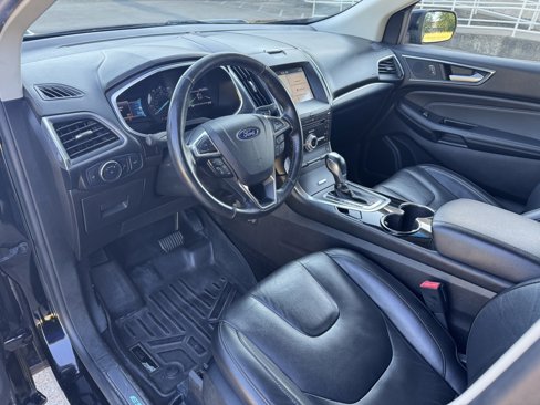 Used 2017 Ford Edge Titanium w/ Technology Package image 16