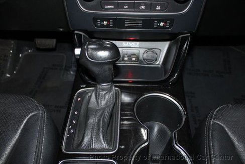 Used 2015 Kia Sorento SX image 16