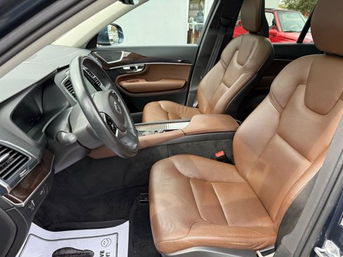 Used 2019 Volvo XC90 T6 Momentum w/ Advanced Package image 8