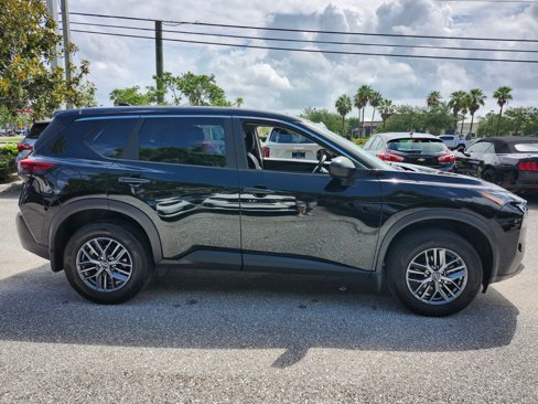 Used 2023 Nissan Rogue S image 14