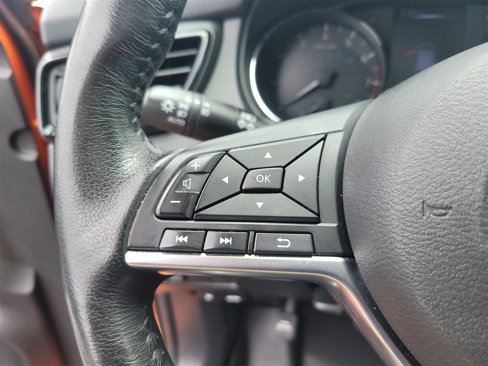 Used 2017 Nissan Rogue Sport SL w/ SL Premium Package image 30