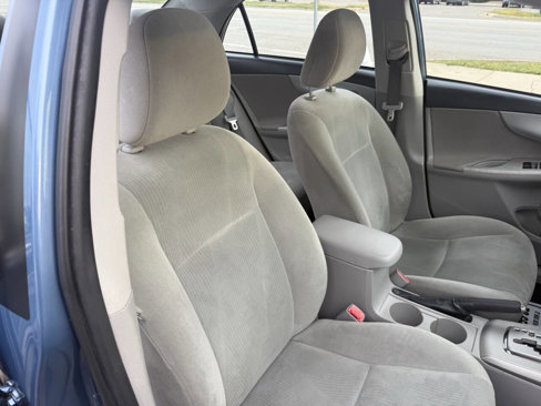 Used 2013 Toyota Corolla LE w/ Premium Pkg image 30