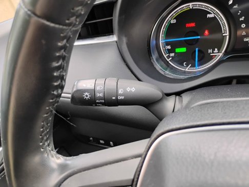 Used 2023 Toyota Venza XLE image 17