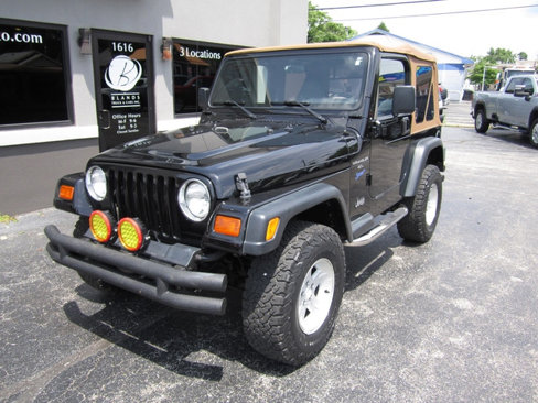 Used 1997 Jeep Wrangler Sport image 2