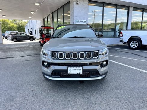 Used 2023 Jeep Compass Limited w/ Sun and Sound Group image 2