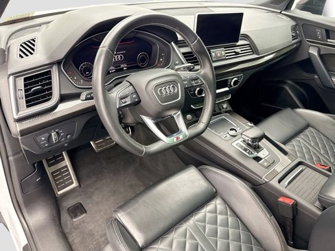 Used 2020 Audi SQ5 Premium Plus w/ Premium Plus Package image 9