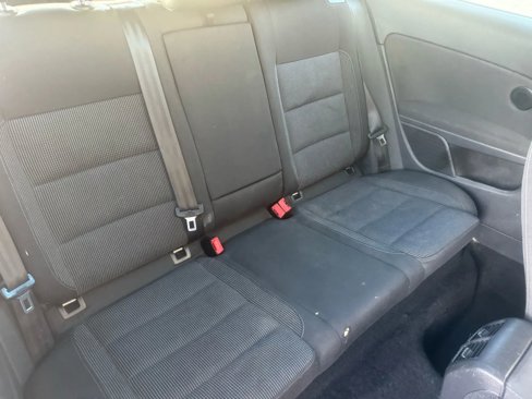 Used 2013 Volkswagen Golf TDI image 16