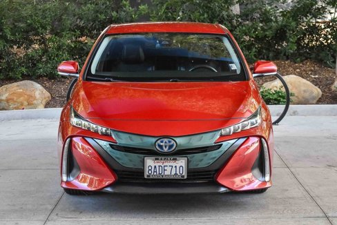 Used 2017 Toyota Prius Prime Premium image 2