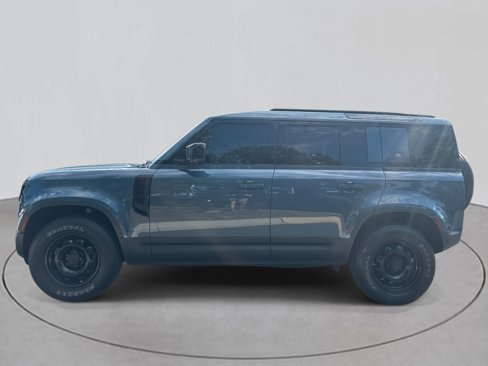 Used 2020 Land Rover Defender 110 image 2