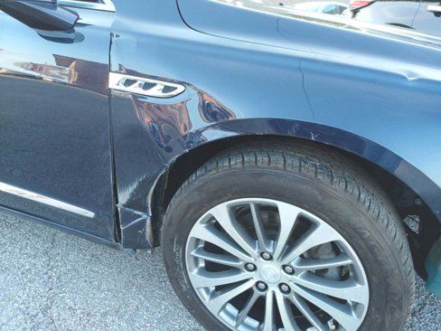 Used 2017 Buick LaCrosse Essence image 16