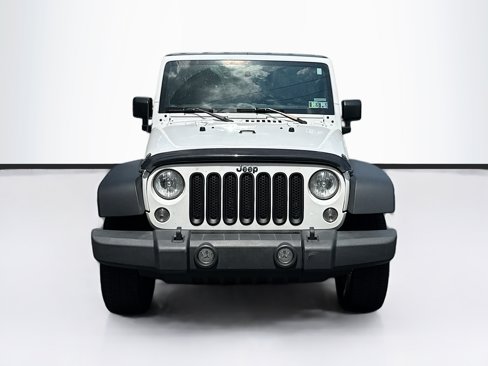 Used 2018 Jeep Wrangler Unlimited Sport S image 2