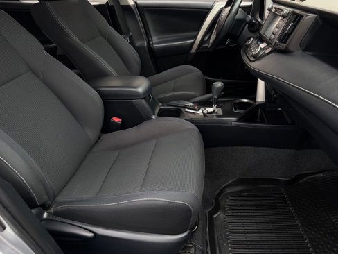 Used 2018 Toyota RAV4 XLE image 24